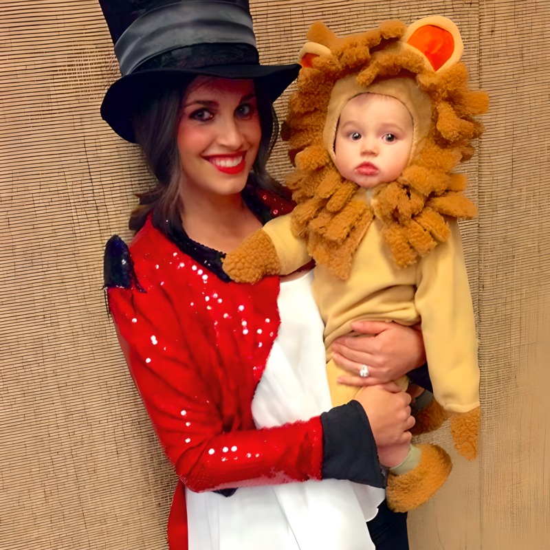 Ringmaster and Lion