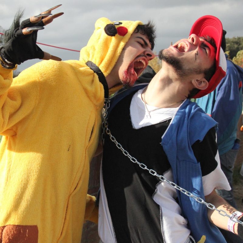Fantasias Criativas masculina Pikachu  Mens halloween costumes, Gay  halloween costumes, Gay costume